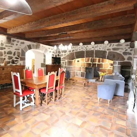Maison De Caractere A Mandailles-st-julien, 4 Pers, Proche Puy Mary, Jardin, Cheminee, Animaux Ok - Fr-1-742-565 * Mandailles-Saint-Julien